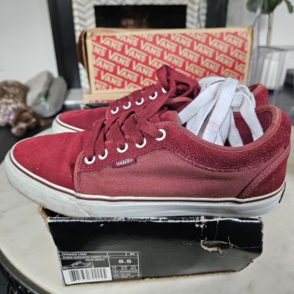 Vans chukka low maroon sz 8.5